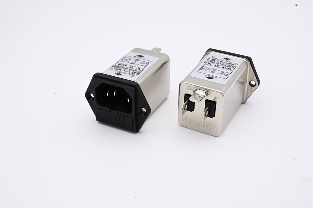 Single phase medical filter